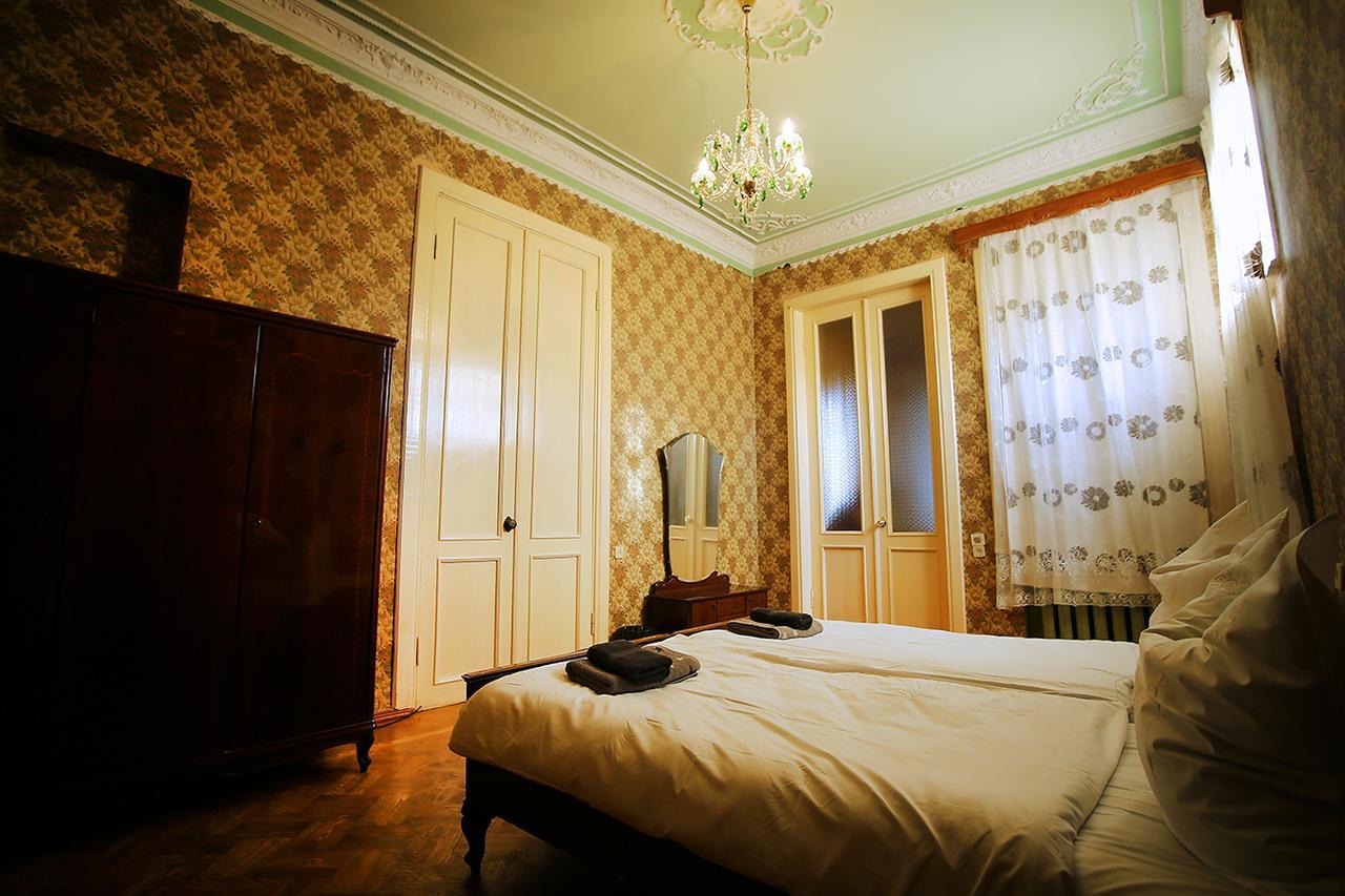 Guest House Old Kutaisi Ngoại thất bức ảnh
