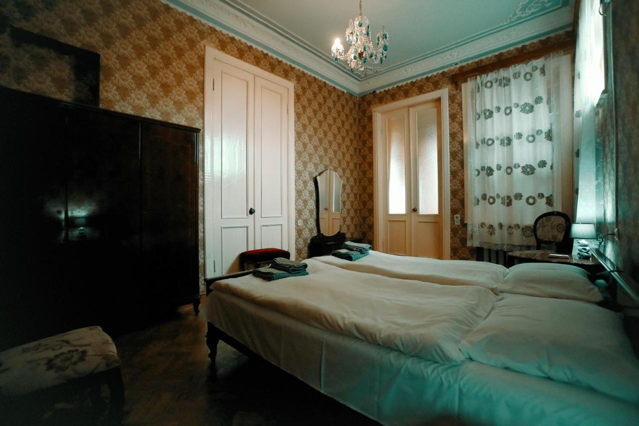Guest House Old Kutaisi Ngoại thất bức ảnh