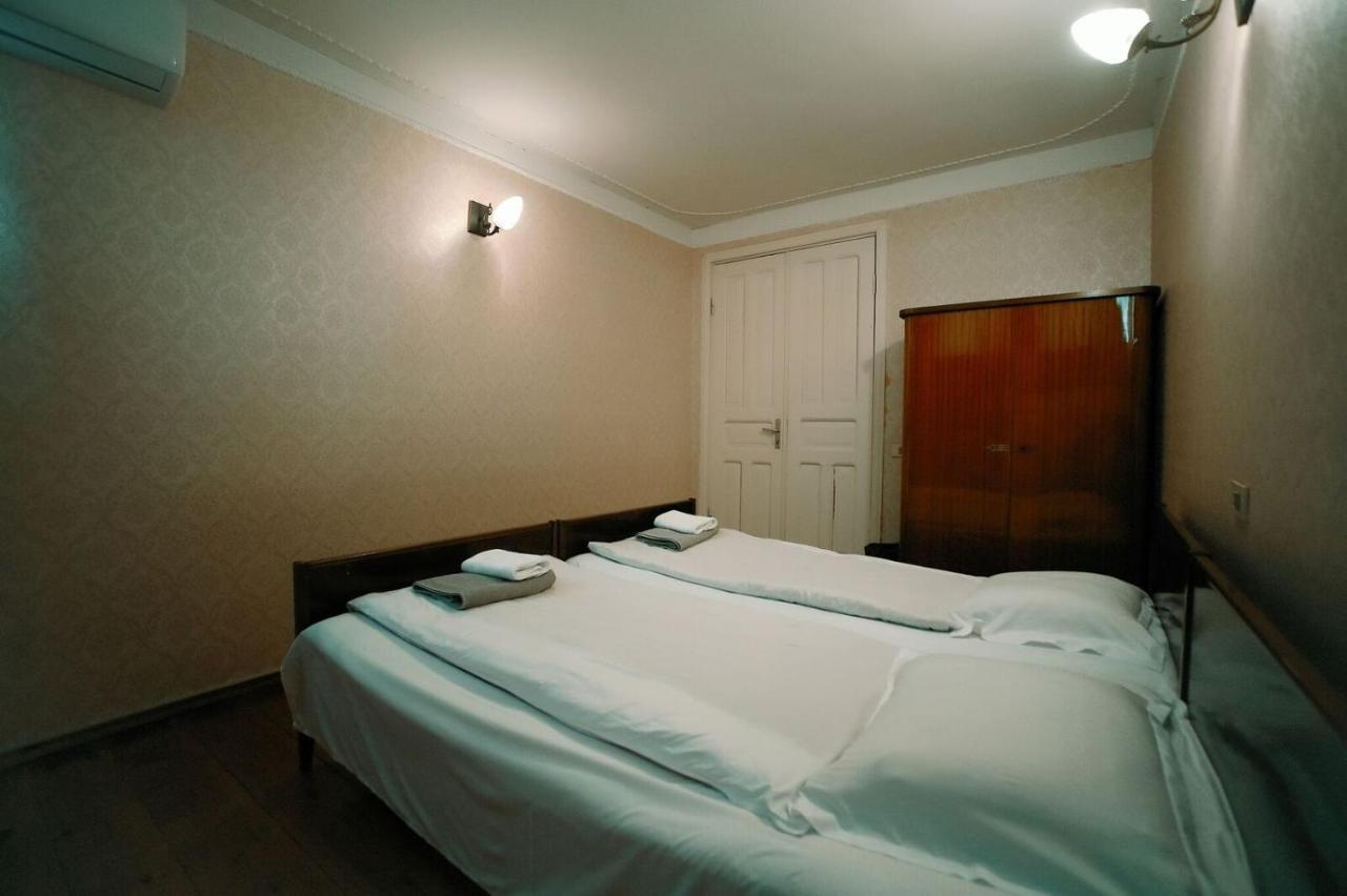 Guest House Old Kutaisi Ngoại thất bức ảnh