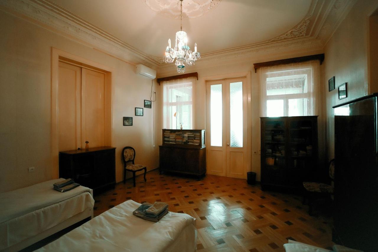 Guest House Old Kutaisi Ngoại thất bức ảnh