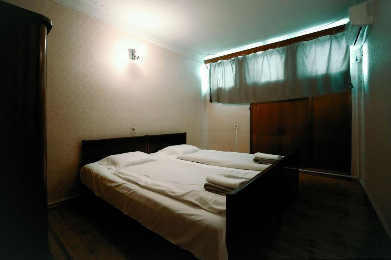 Guest House Old Kutaisi Ngoại thất bức ảnh