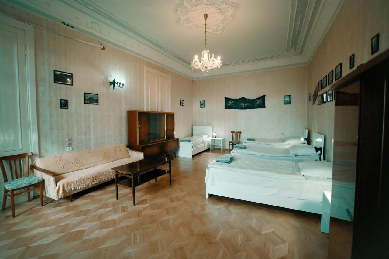 Guest House Old Kutaisi Ngoại thất bức ảnh