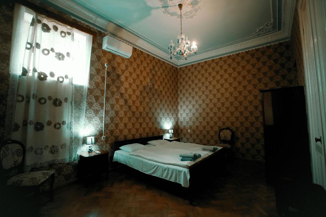 Guest House Old Kutaisi Ngoại thất bức ảnh